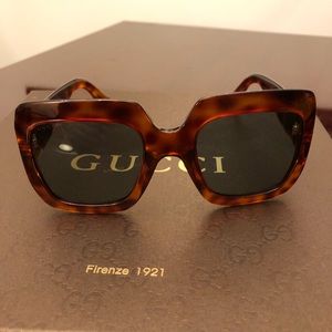 Oversized Gucci Sunglasses